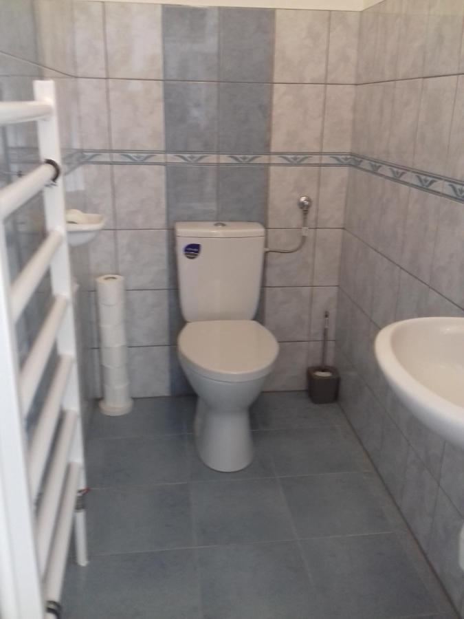 Harmatcsepp Apartmanhaz Nyíregyháza Buitenkant foto